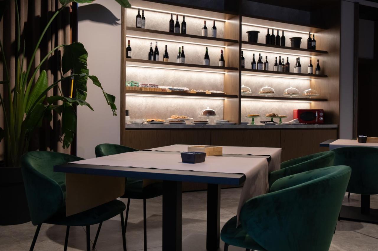 都耶托丽贝尔席多酒店 马诺卡尔扎蒂 外观 照片